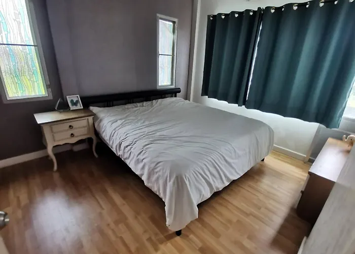 Pasonhouse 4bedrooms For 8 Members Ferienhaus Bangkok